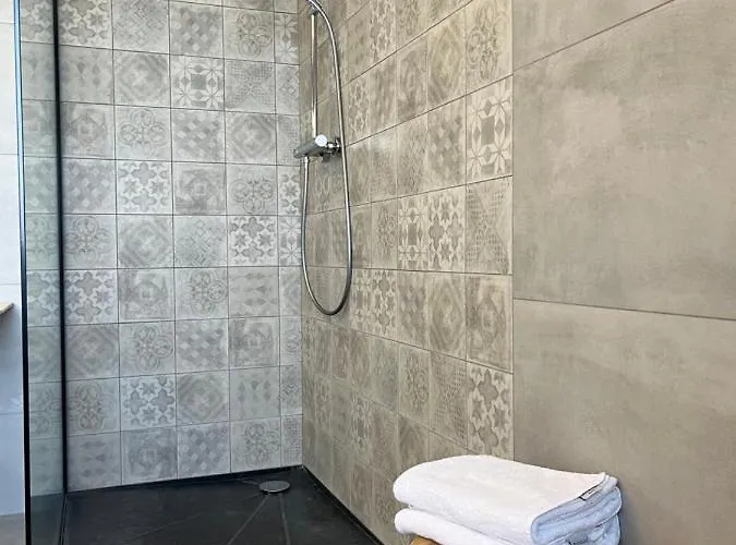 Du Carrefour Chez Odille Apartmanhotel Vielsalm